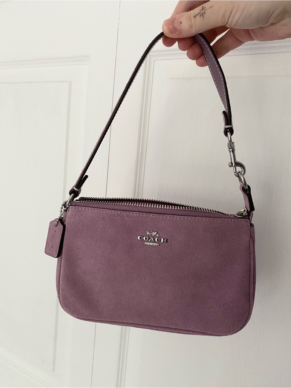 Coach Nolita 19